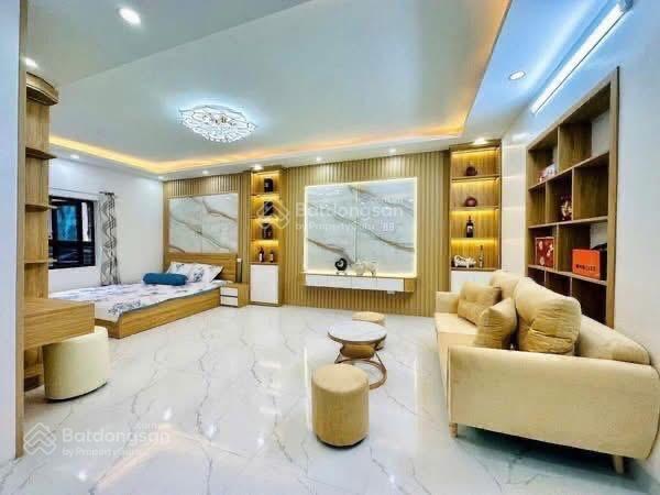 Giảm sốc, 1 phút ra phố, trương định, ngõ 3 gác, ngõ thông, sđcc, full nội thất xịn, không qh, 45m2