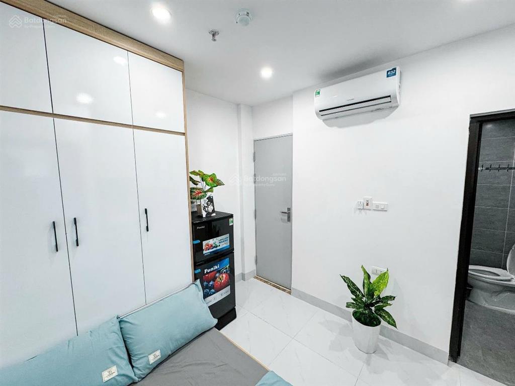 Siêu phẩm chdv thang máy, cách phố 200m, hai bà trưng, 2 thoáng, 11pn, full nội thất, pccc, 49,6m2