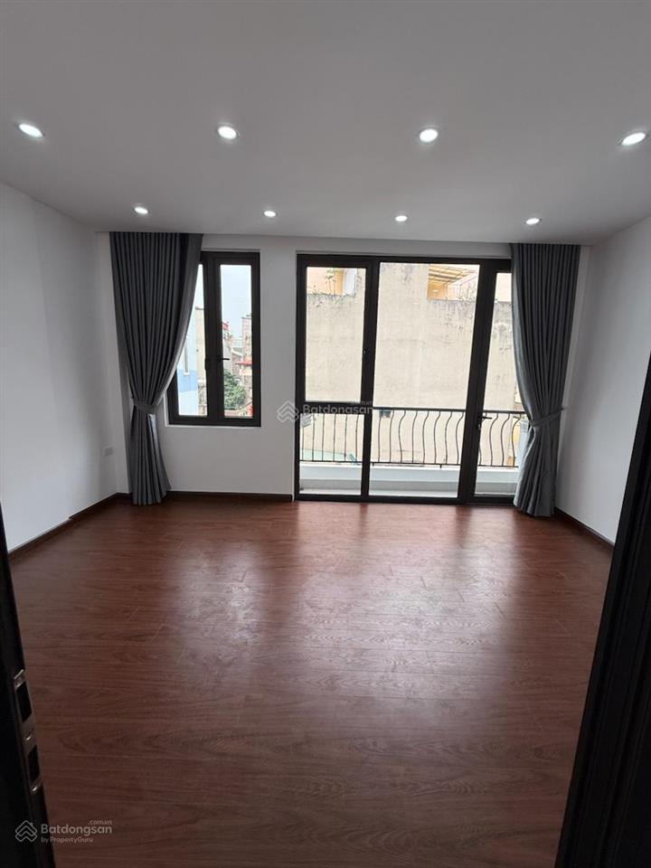 Tin chính chủ! nhà gốc đề 1p ra mặt minh khai, 2 thoáng 30m2, 3 ngủ khép kín, sổ đẹp tặng nội thất