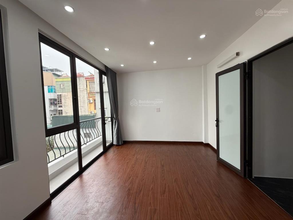 Tin chính chủ! nhà gốc đề 1p ra mặt minh khai, 2 thoáng 30m2, 3 ngủ khép kín, sổ đẹp tặng nội thất