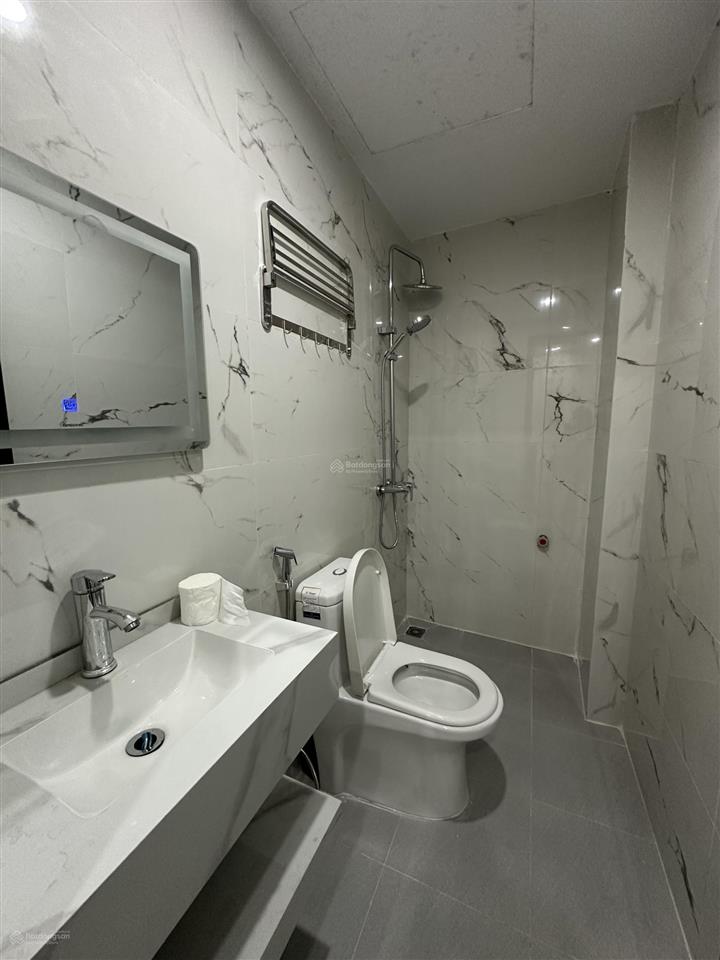 Bán nhà vĩnh tuy hàng xóm times city, lô góc 1p ra mặt phố, sổ đẹp, full nội thất 38m2 x 5 tầng