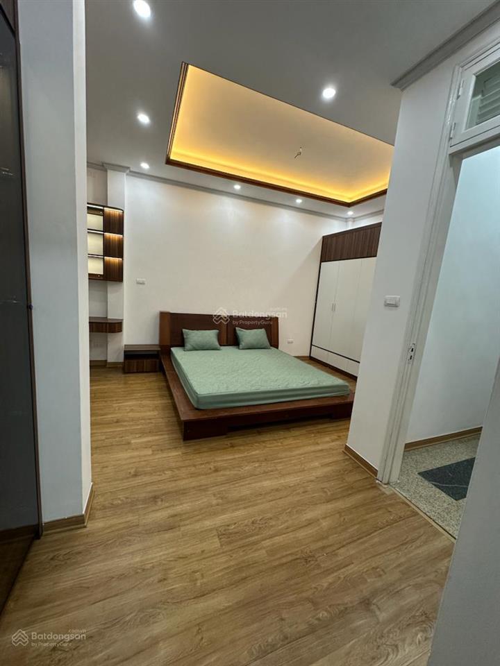 Bán nhà lương khánh thiện, ngõ 3 gác tránh, rộng, 3 thoáng, sân riêng, sđcc, không qh, 49m2*5t
