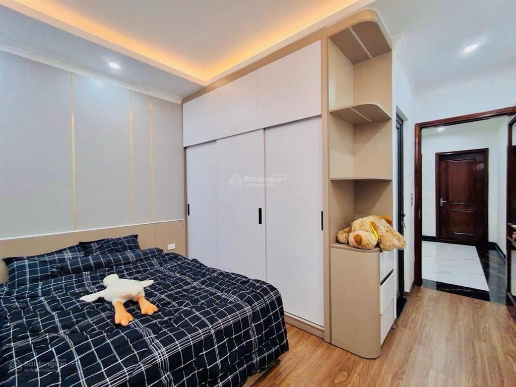 Tòa dòng tiền tam trinh, hoàng mai 8 tầng thang máy 12pkk, 2 thoáng, full nội thất, pccc đạt chuẩn