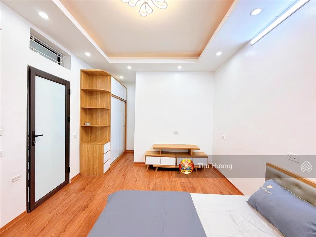 Siêu rẻ! trần khát chân giao lò đúc 3 thoáng, 35m2 3 ngủ khép kín full đồ sđcc, nhiều tiện ích