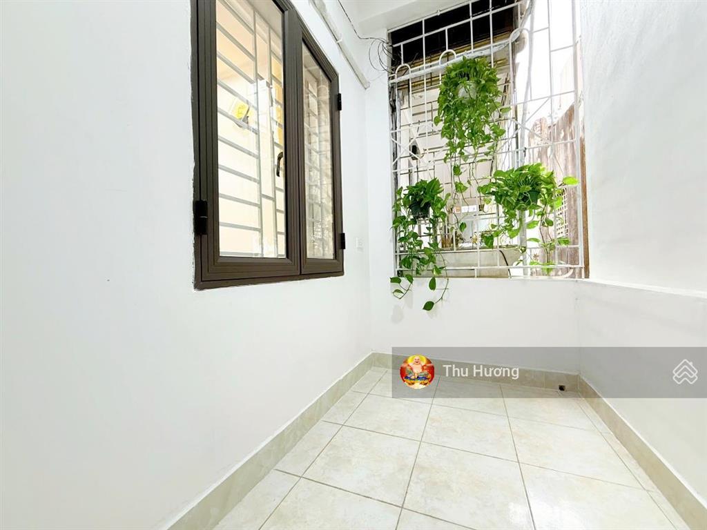 Siêu rẻ! trần khát chân giao lò đúc 3 thoáng, 35m2 3 ngủ khép kín full đồ sđcc, nhiều tiện ích