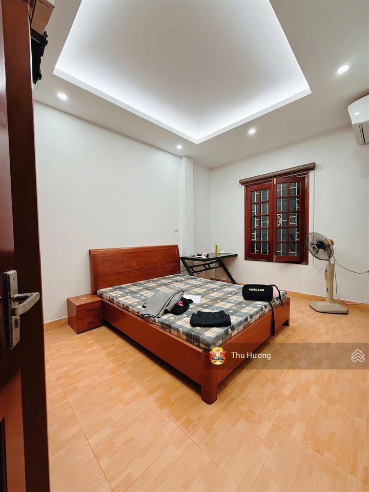 Nhà lô góc bạch mai, ngõ thông 10m ra ô tô tránh, gần hồ võ thị sáu 45m2 x 5 tầng, nhiều tiện ích