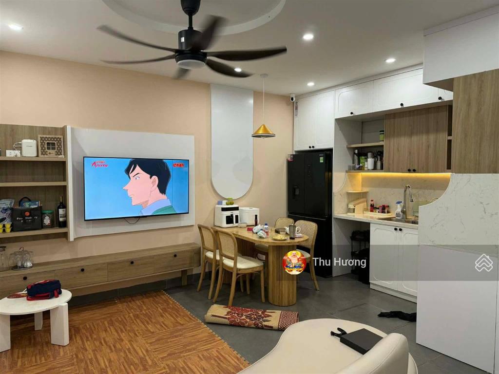 Bán nhà phố trương định 30m ra ô tô, 2 thoáng, sđcc 42m2 x 5t nhà mới full nội thất