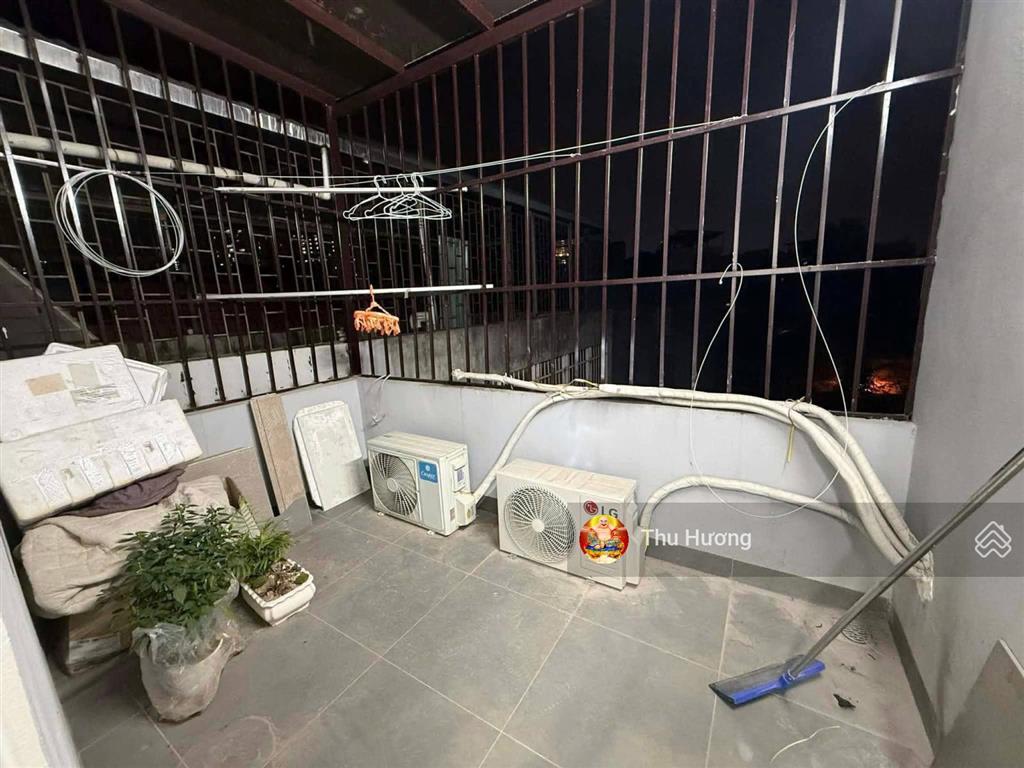 Bán nhà phố trương định 30m ra ô tô, 2 thoáng, sđcc 42m2 x 5t nhà mới full nội thất