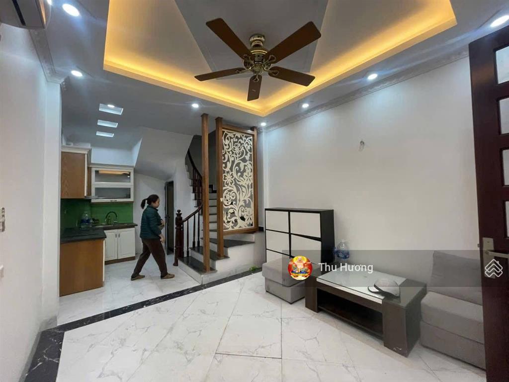 Lô góc minh khai, 30m ra phố, kd, ngõ thông, 2 thoáng, đẹp, tương lai ra phố, sđcc, 35m2*5t