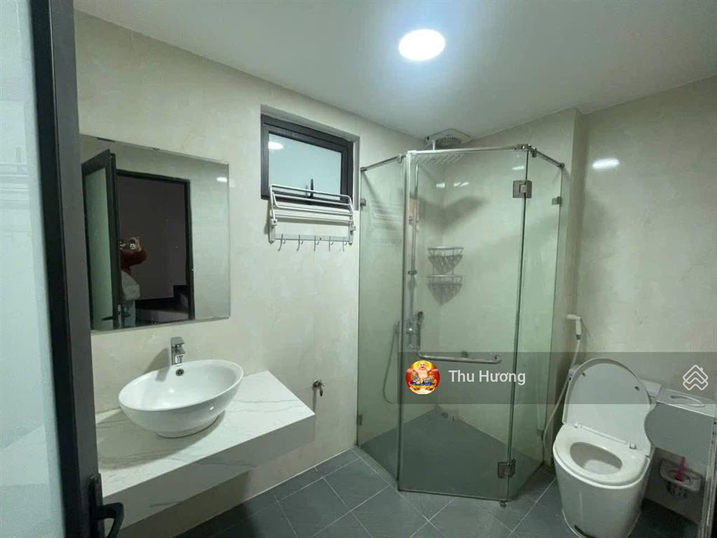 Lô góc minh khai, 30m ra phố, kd, ngõ thông, 2 thoáng, đẹp, tương lai ra phố, sđcc, 35m2*5t