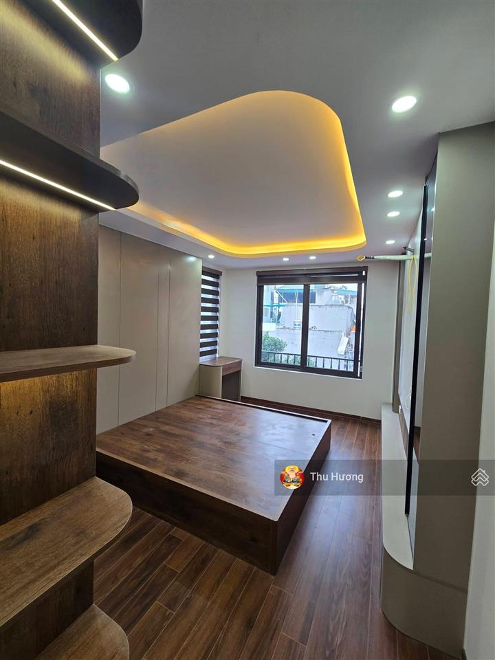 Thang máy 6t, lô góc hai bà trưng, 2 thoáng, ngõ nông, thông, không qh, không lỗi, sđcc, 37m2*6t