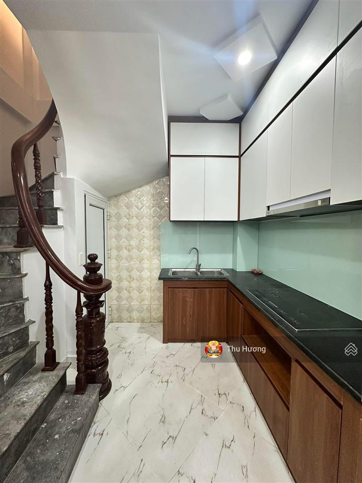 Lô góc, hoàng mai, gần ô tô đỗ, ngõ rộng, thoáng, cạnh time city, kccc, full nội thất, sđcc, 40m2,