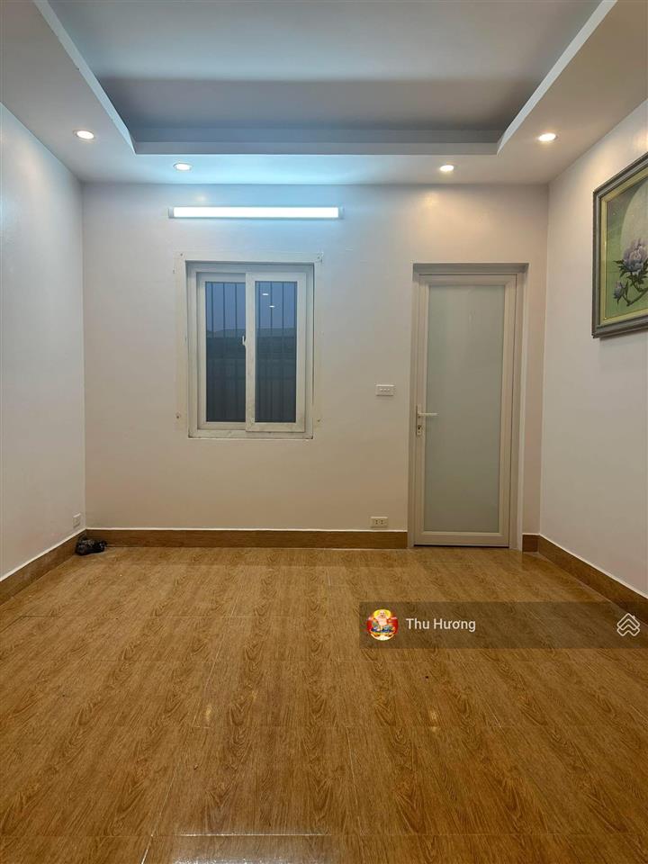 Lô góc, hoàng mai, gần ô tô đỗ, ngõ rộng, thoáng, cạnh time city, kccc, full nội thất, sđcc, 40m2,