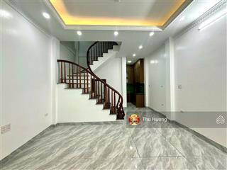 Cách mặt phố vài bước chân, 5t hai bà trưng, mới kính coong, ngõ thông, sđcc 37m2, chỉ có 6,9tỷ tl
