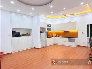 Chính chủ gửi bán nguyễn chínhtân mai, 3 thoáng, bãi ô tô, sổ 39m2 đủ công năng 3 ngủ, k quy hoạch
