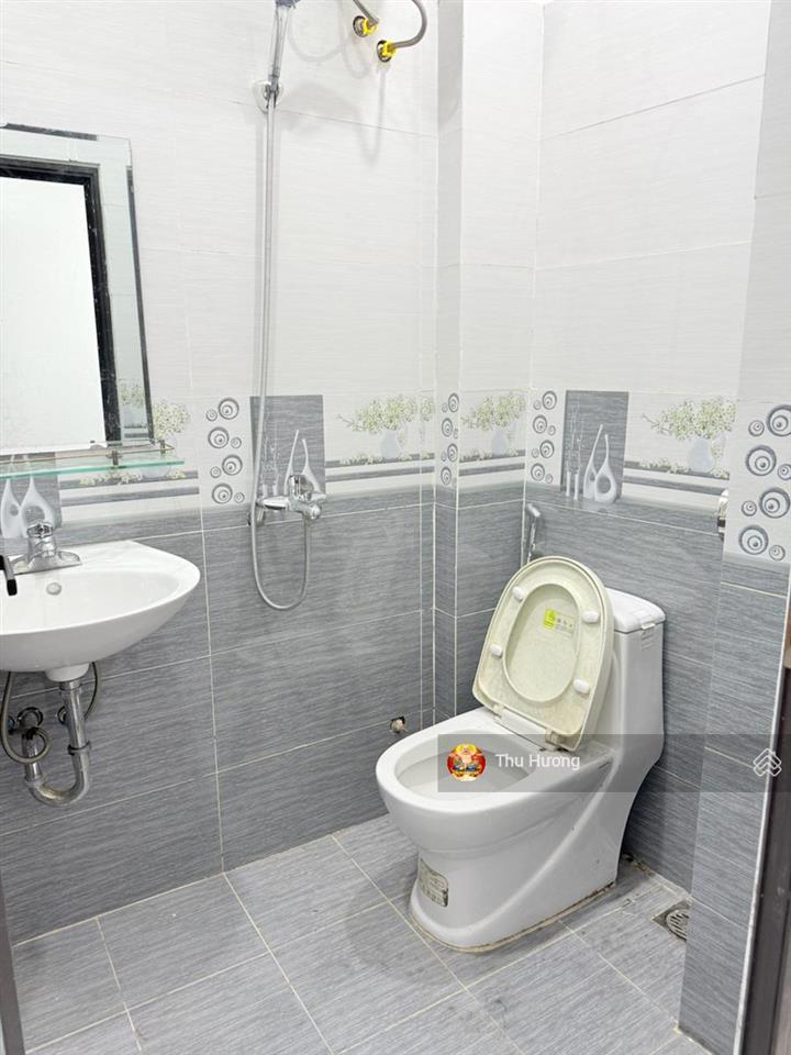 Chính chủ gửi bán nguyễn chínhtân mai, 3 thoáng, bãi ô tô, sổ 39m2 đủ công năng 3 ngủ, k quy hoạch