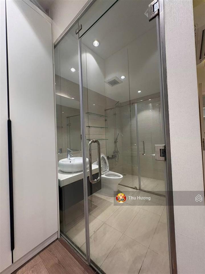 Căn hộ cao cấp 2 ngủ, sky garden, tầng thấp, chủ tặng nội thất, sđcc, 74m2, khách chỉ việc về ở