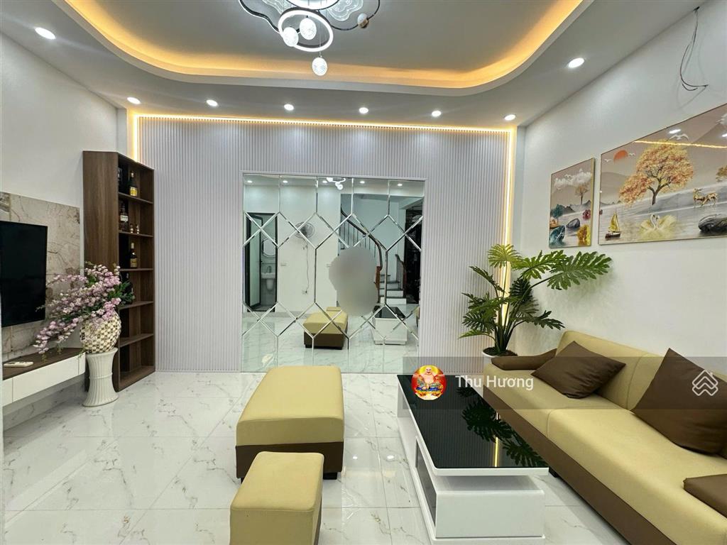 Siêu hiếm, 20m ra phố, hai bà trưng 2 thoáng, gần hồ hai bà, trường học, sđcc, 35m², không qh