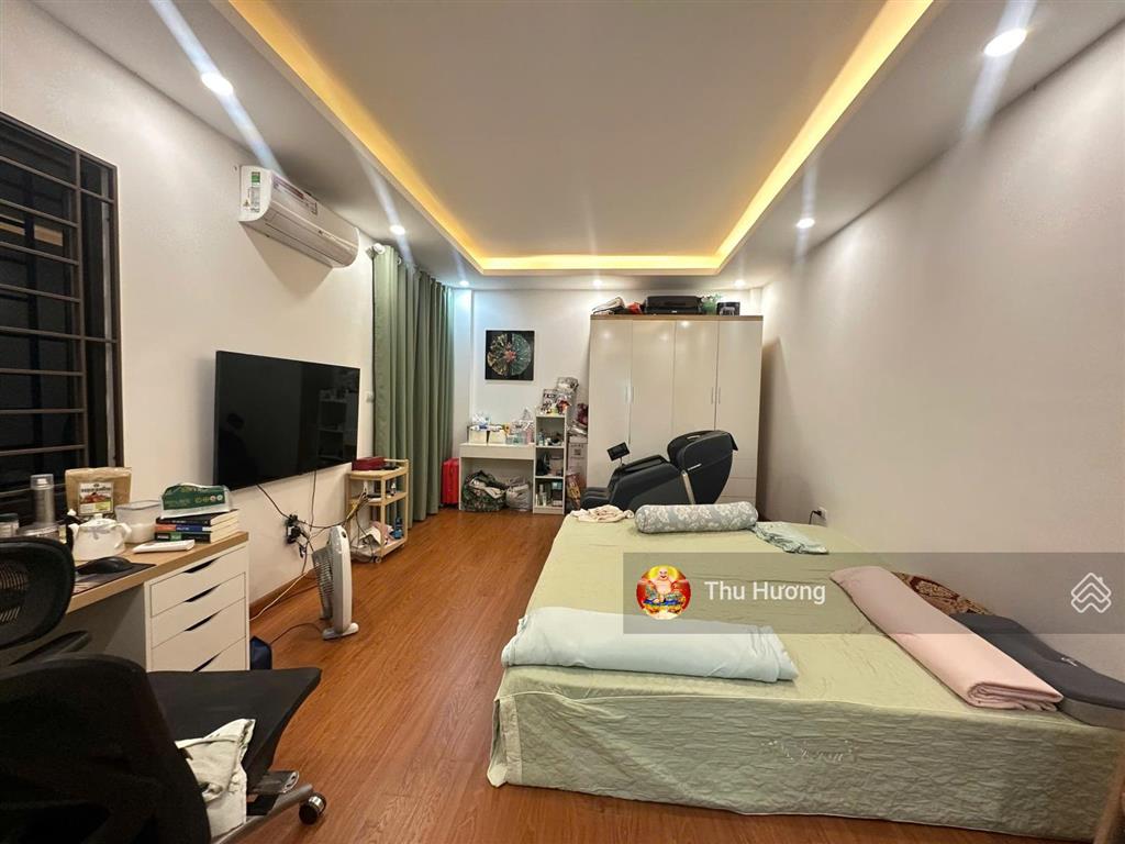 Ngõ 3 gác thông hoàng mai, 2 thoáng, thông sàn, sân riêng, sđcc 45m2*5t, full nội thất, không qh