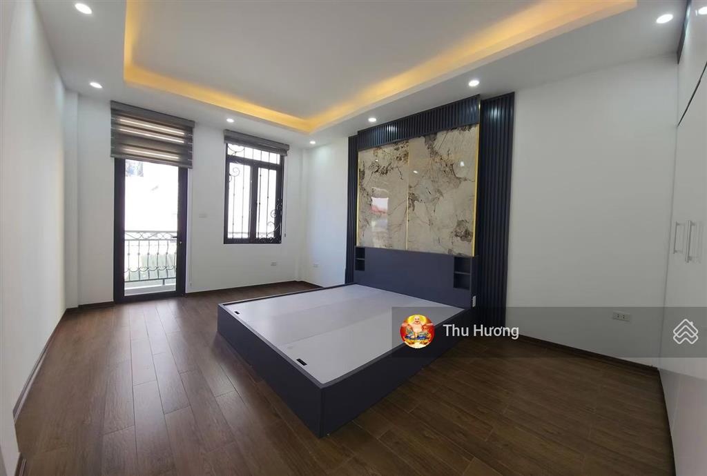 Tiềm năng, giải phóng, ngõ nông, gần ô tô, qh đã ổn định, 39m2*5t, sđcc, full nội thất, nhỉnh 7tỷ