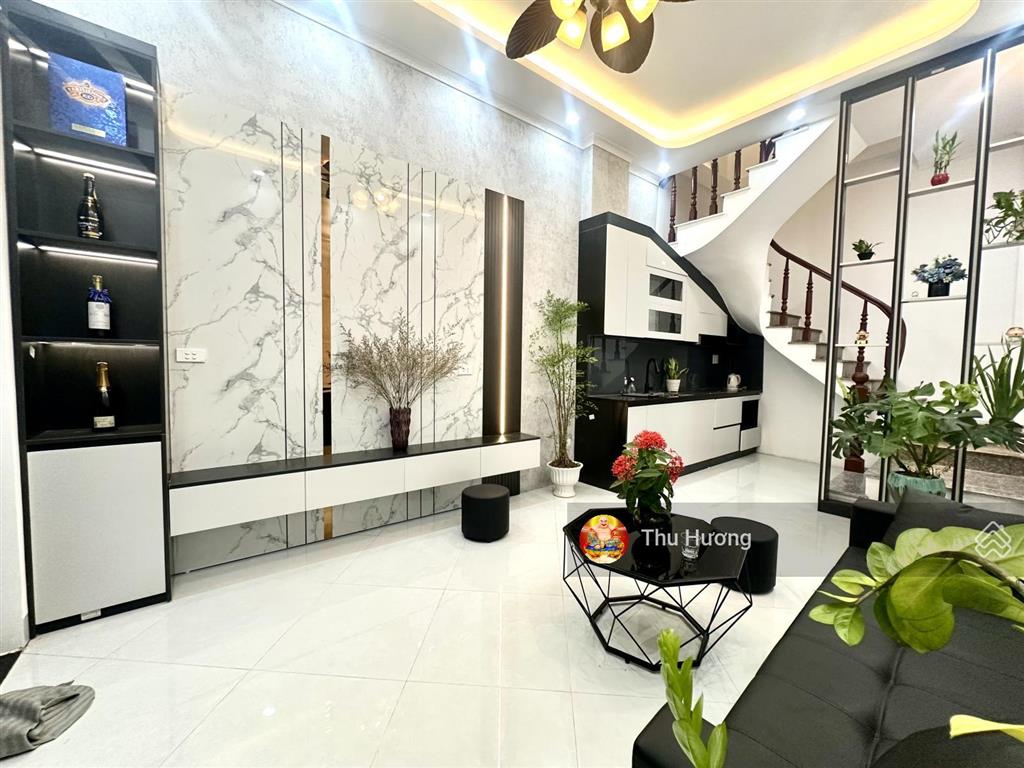 6,45 tỷ nhà minh khai 2 thoáng, nhà mới 3 ngủ full nội thất, sổ riêng, quy hoạch ổn định