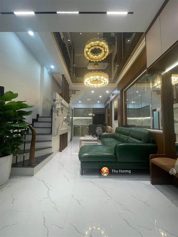 20m ra phố tân mai, ngõ thông, 3 gác chạy, sát trường, chợ, sđcc 40m2, 5 ngủ full nội thất, qh ổn