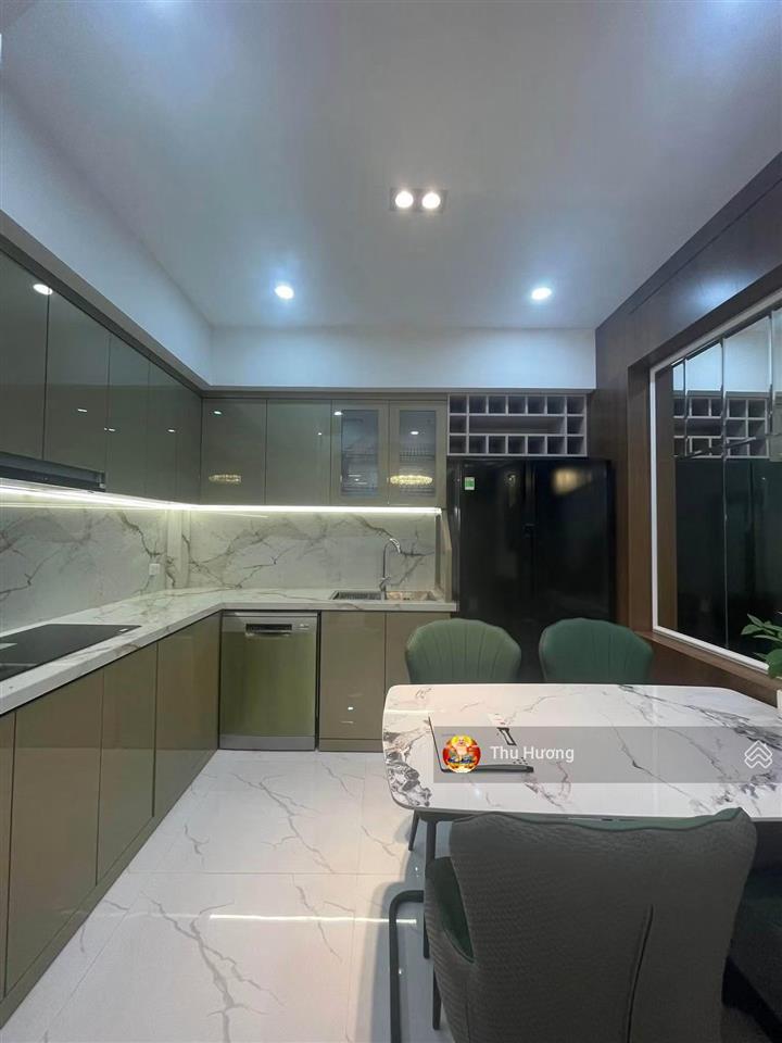 20m ra phố tân mai, ngõ thông, 3 gác chạy, sát trường, chợ, sđcc 40m2, 5 ngủ full nội thất, qh ổn