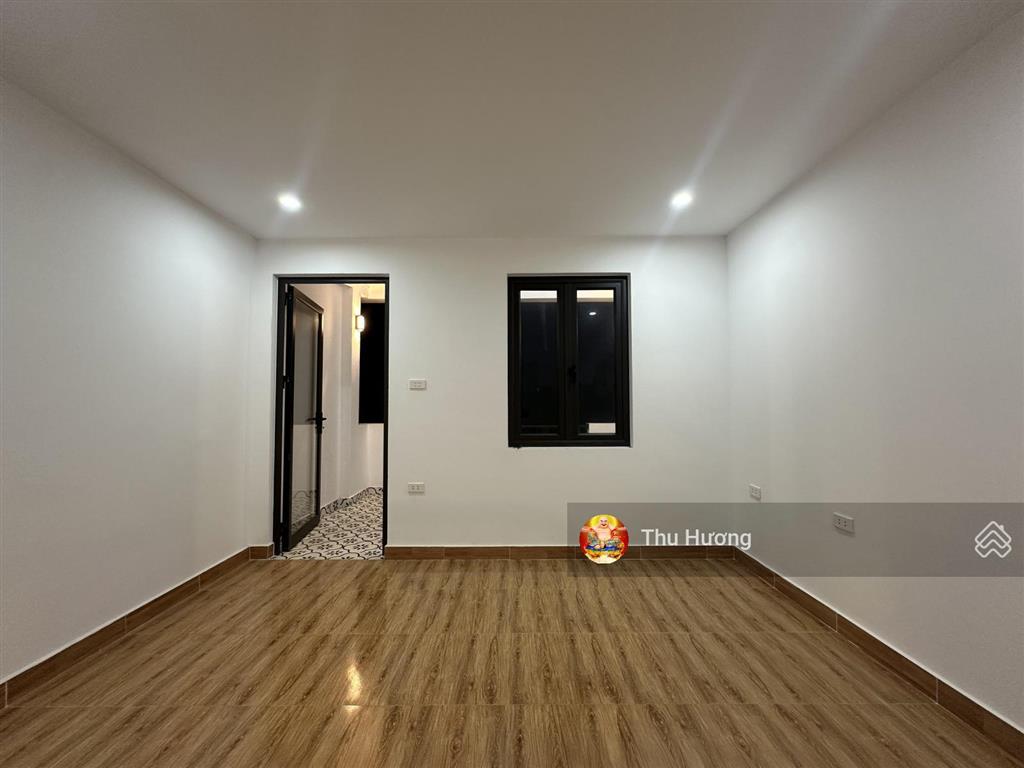 Tin thật! trần đại nghĩa 2 thoáng 30m ra ô tô, ngõ thông, nhà mới 5t, sđcc, không qh
