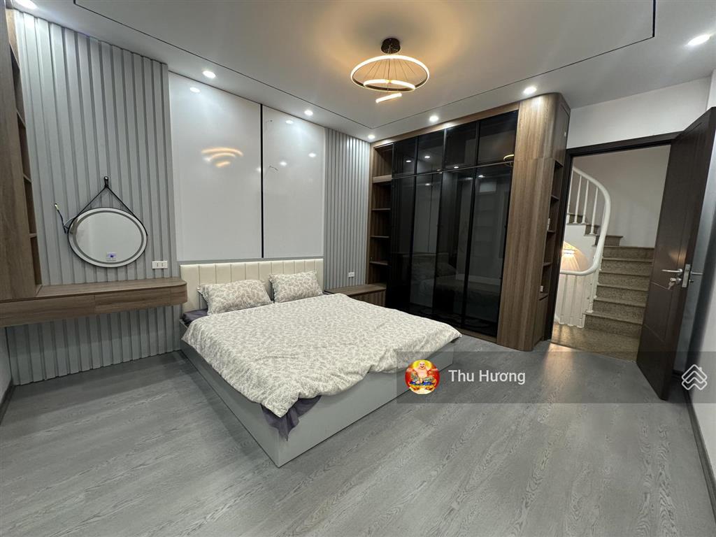 Tin thật! trần đại nghĩa 2 thoáng 30m ra ô tô, ngõ thông, nhà mới 5t, sđcc, không qh
