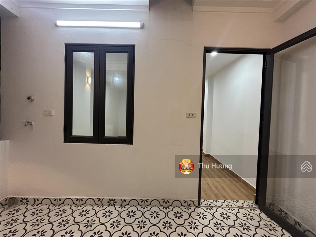Tin thật! trần đại nghĩa 2 thoáng 30m ra ô tô, ngõ thông, nhà mới 5t, sđcc, không qh