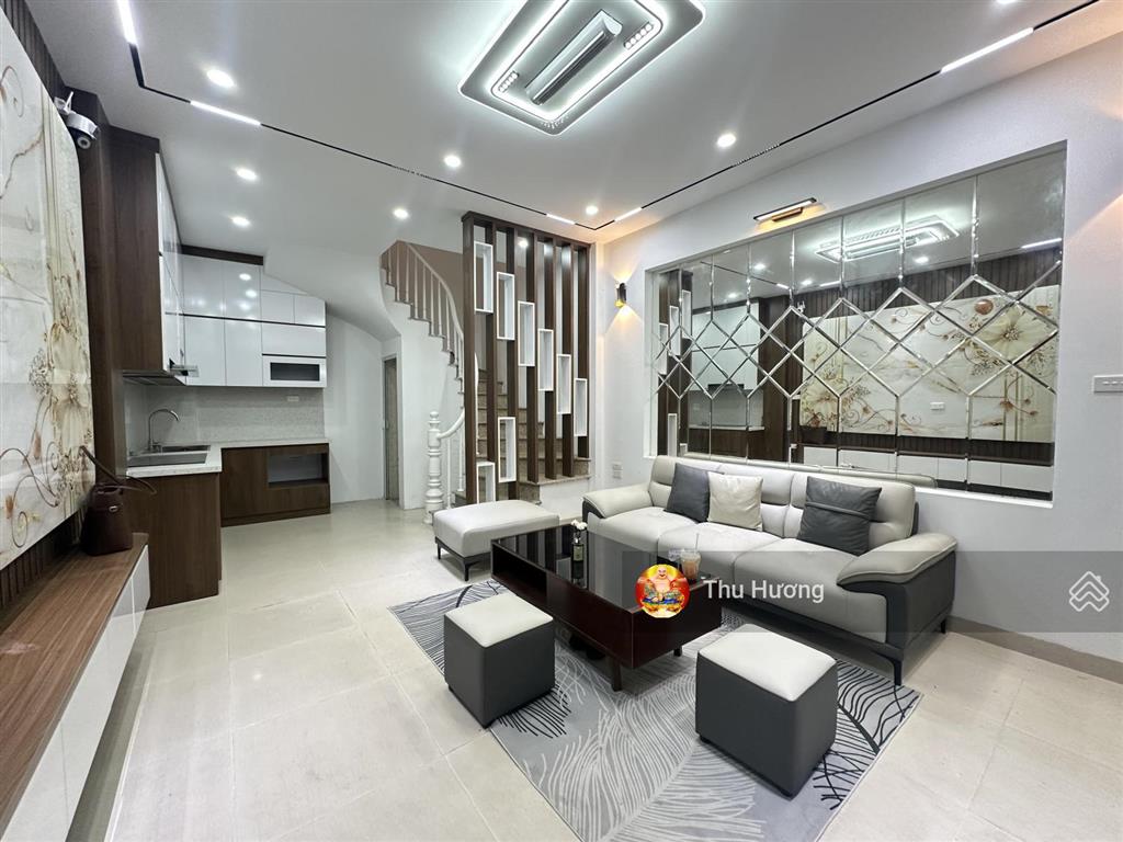 Tin thật! trần đại nghĩa 2 thoáng 30m ra ô tô, ngõ thông, nhà mới 5t, sđcc, không qh