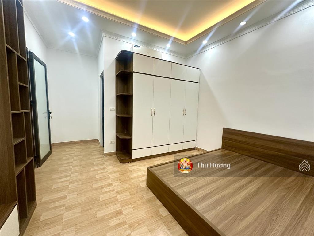 145tr/m2 nhà trương định, lô góc, ô tô qua nhà, sân riêng, dt sổ 57m2 x 4t, không quy hoạch