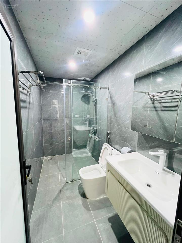 Giá ngon! nguyễn đức cảnh, 2 thoáng, 30m ra ôtô, 100m ra hồ đền lừ, 5 tầng xây mới, sđcc 42m2