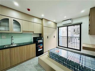 Gộp bank! hoàng mai lô góc, 7 tầng thang máy, 15p kk, ôtô đỗ cửa, ngõ thông, 70tr/th, pccc đạt