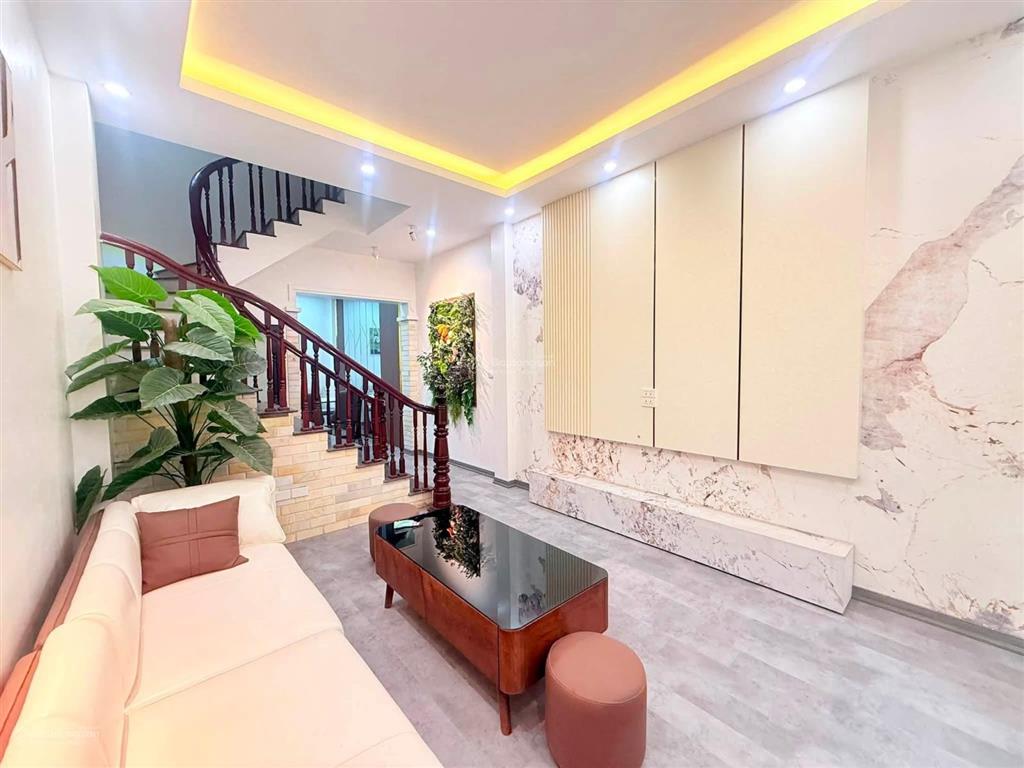 10m ra ô tô nhà minh khai, lô góc, ngõ thông, hàng xóm times city, 5 tầng full nội thất, sđcc