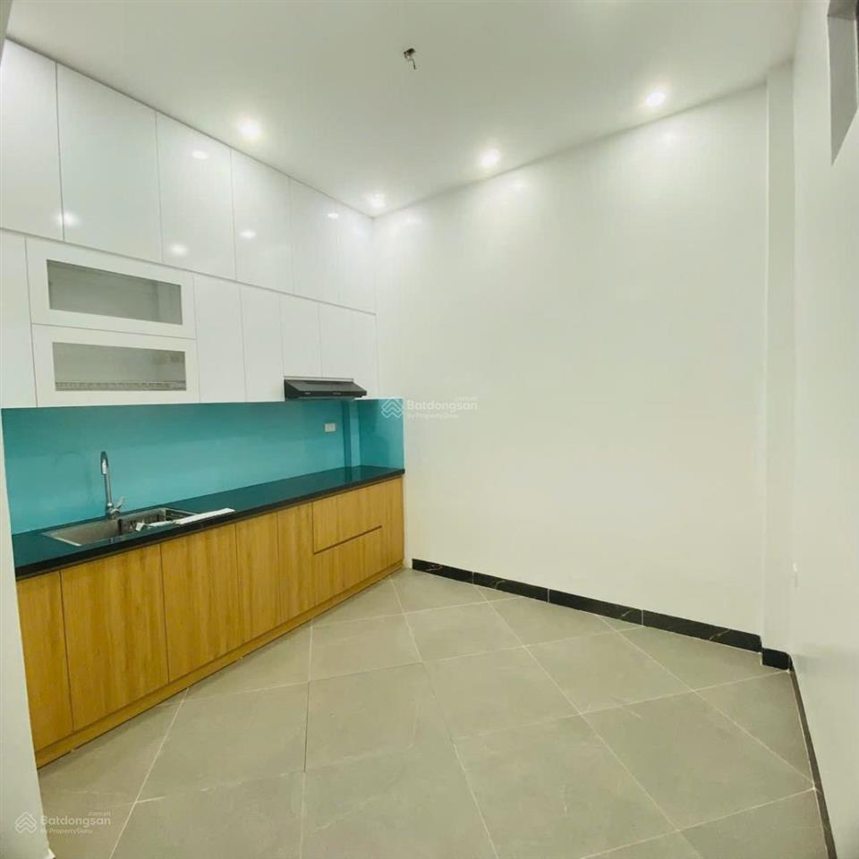 Có 7,95 tỷ, trương định, ô tô đỗ cửa, lô góc 3 thoáng, kinh doanh, 5pn, sđcc 42m2, full nội thất