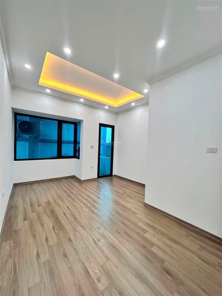 Kết nối thuận tiện minh khai, hàng xóm times city, 10m ra ô tô, sđcc 42m2, 4pn tặng nt, không qh
