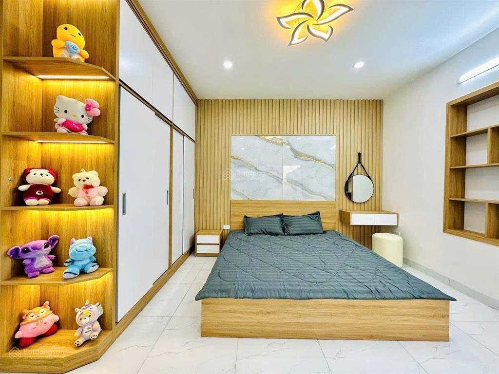 Sđcc 50m2, có 9,3tỷ, minh khai, kd, 5 ngủ full nội thất, mt khủng 6,6m, không qh, gần time city