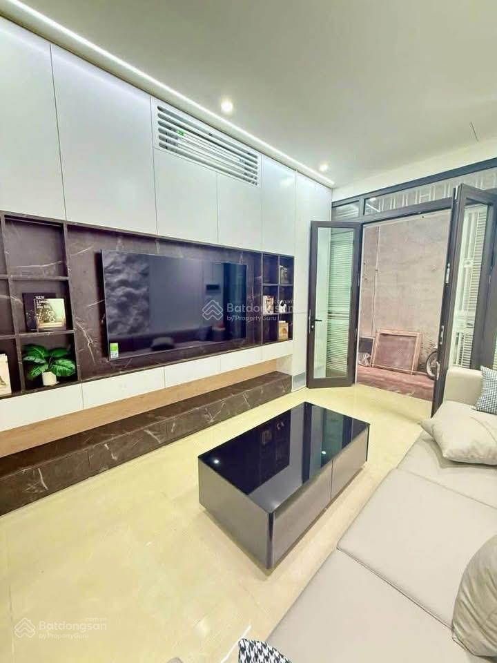 Chỉ 7,6 tỷ nhà phân lô quân đội lương khánh thiện, 20m ra ô tô, 2 thoáng, sđcc 38m2, 4 ngủ full đồ