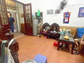 Có 7,4 tỷ, sđcc 40m2, 50m ra phố minh khai, mt rộng, 3 ngủ, mua đầu tư hay tích sản rất phù hợp