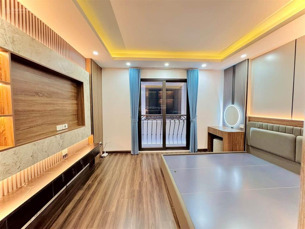 9,9 tỷ, 1 nhà ra phố, nguyễn đức cảnh, 7t, thang máy, không qh, sđcc 38m2, mt 4,1m, full nội thất