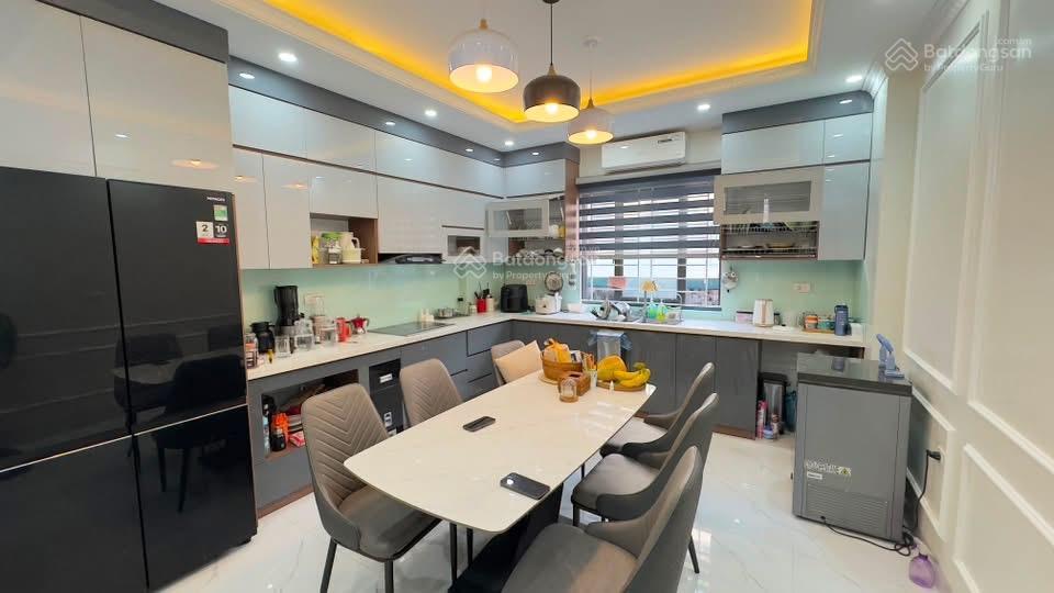 Trần đại nghĩa, lô góc 30m ra ô tô, ngõ thông, 40m2 x 5 tầng, quy hoạch ổn định