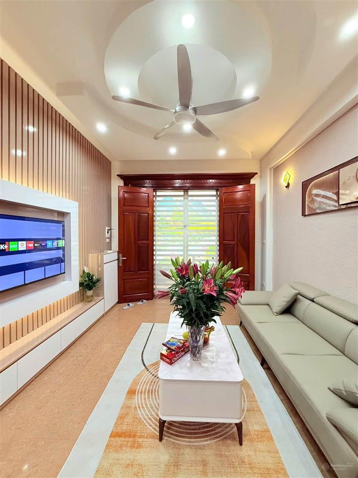 Mặt ngõ bạch mai, 2 thoáng, kinh doanh, xây mới 5 tầng 4 ngủ full nội thất, sđcc 50m2, 8 tỷ