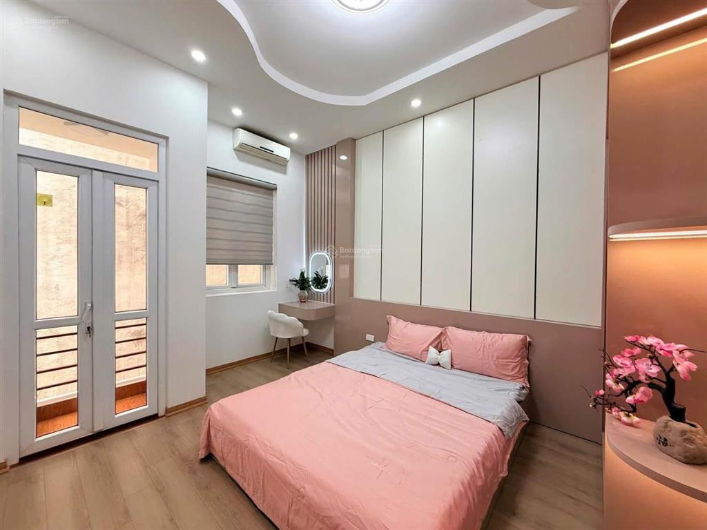 Mặt ngõ bạch mai, 2 thoáng, kinh doanh, xây mới 5 tầng 4 ngủ full nội thất, sđcc 50m2, 8 tỷ
