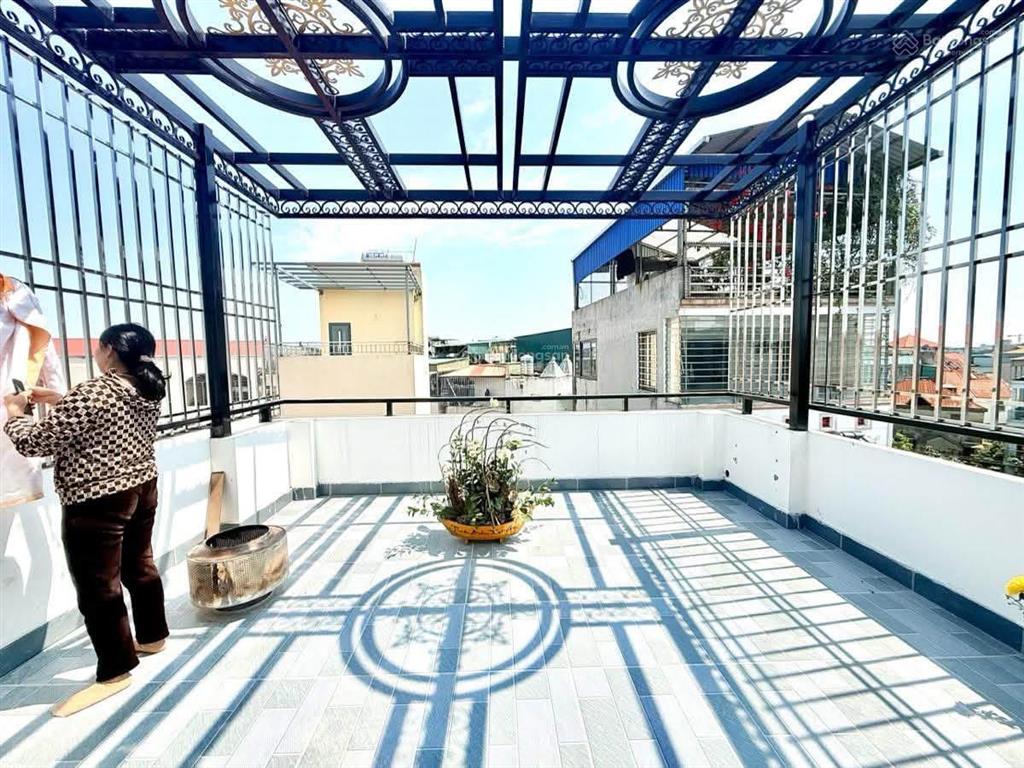 Ô tô đỗ cửa bạch mai, 2 thoáng trước sau, kd, 5m ra ô tô tránh, dân xây sổ 60m2, nhỉnh 8 tỷ