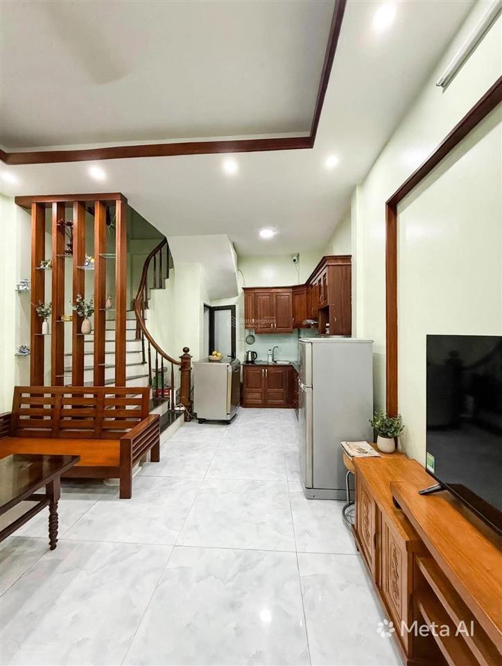 7,1tỷ, 30m ra ô tô, tt hai bà trưng, ngõ nông, sđcc 42m2, dân xây 5t chắc chắn, tiện ích thuận lợi