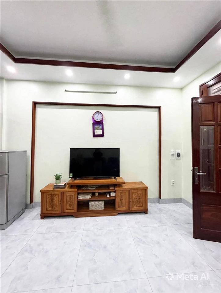 7,1tỷ, 30m ra ô tô, tt hai bà trưng, ngõ nông, sđcc 42m2, dân xây 5t chắc chắn, tiện ích thuận lợi