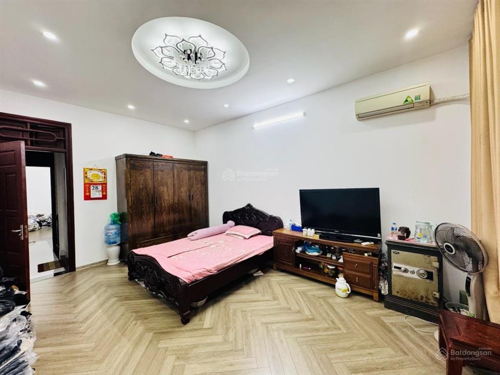 Mặt ngõ hoàng mai, trước nhà 3m, kd, thang máy, 60m2 x 5t, dân xây, sổ đẹp, ko quy hoạch