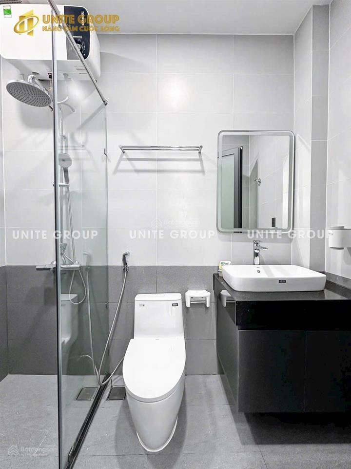 Căn hộ ban công view mặt tiền phạm viết chánh quận 1