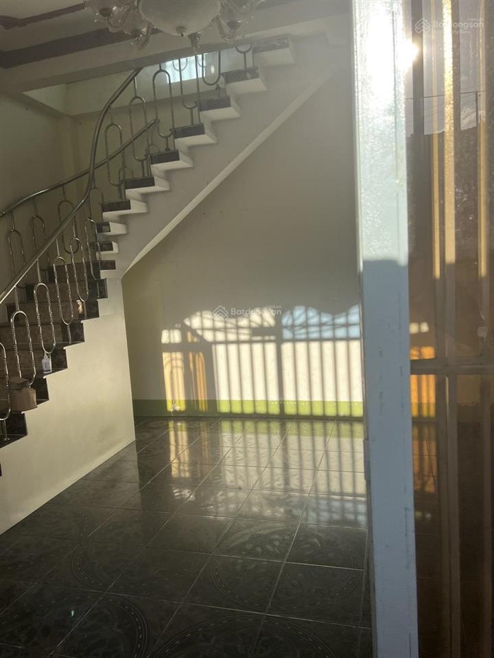 Cho thuê văn phòng tại quốc lộ 1a, phường 5, thị xã cai lậy, 14 triệu vnd, 147m2, giá cực chất!